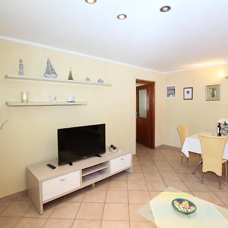 Apartament Cozy Nur 600 Meter Zum Mit Grill, Privater Terrasse, Waschmaschine Rovinj