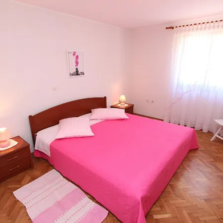 Apartment Cozy Nur 600 Meter Zum Mit Grill, Privater Terrasse, Waschmaschine Rovinj