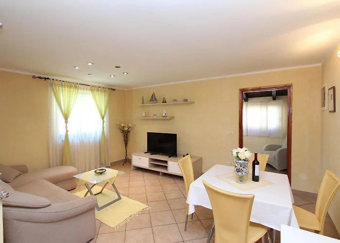 Cozy Nur 600 Meter Zum Mit Grill, Privater Terrasse, Waschmaschine Apartamento *