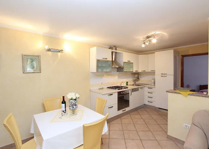 Cozy Nur 600 Meter Zum Mit Grill, Privater Terrasse, Waschmaschine Apartamento *